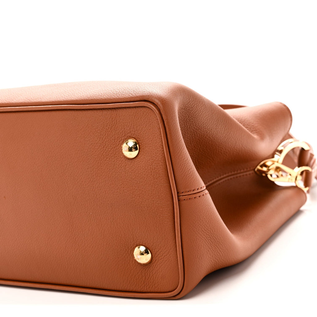 Smooth Grained Calfskin Capucines GM  Souple Cognac