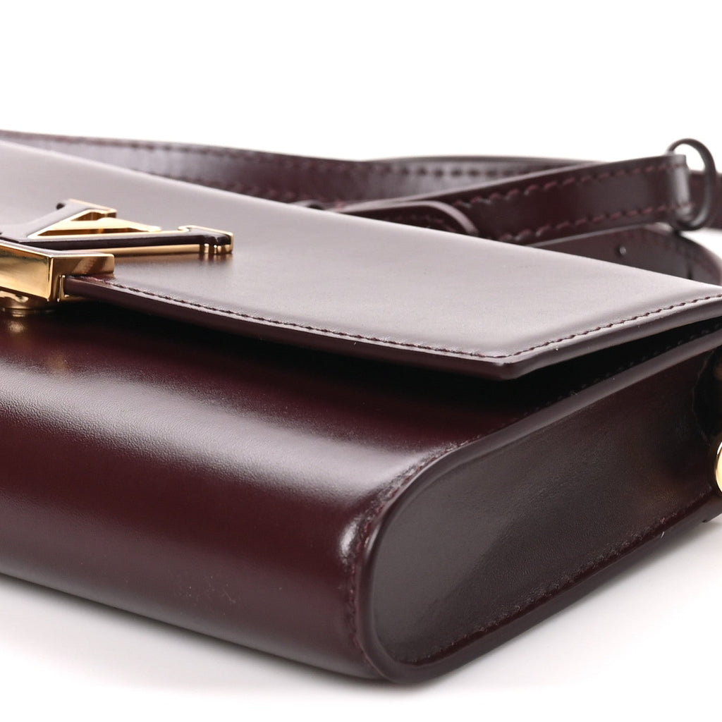 Calfskin LV Wallet On Chain Capucines Garnet