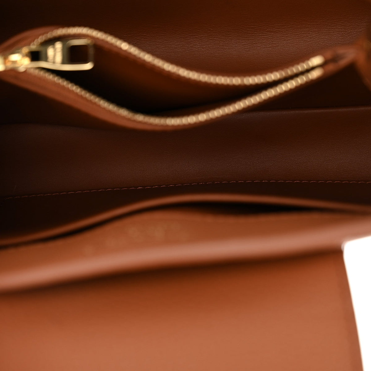 Taurillon Capucines BB Tan