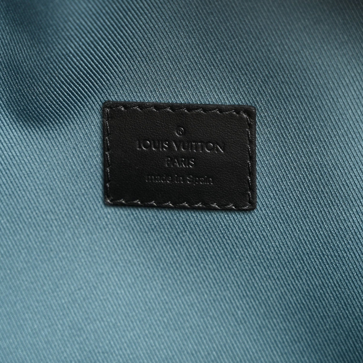Damier Graphite Discovery Bumbag