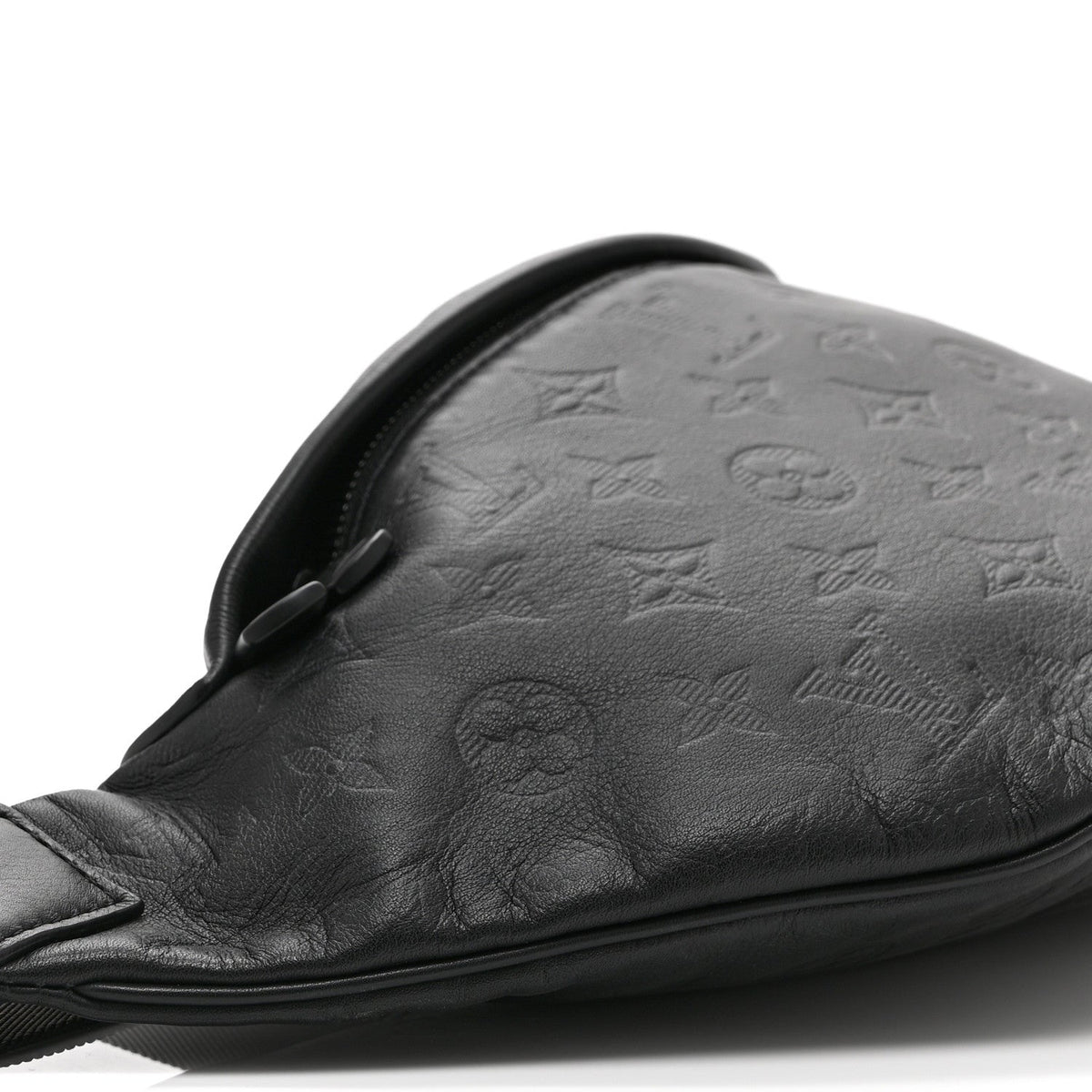 Calfskin Monogram Shadow Discovery Bumbag Black