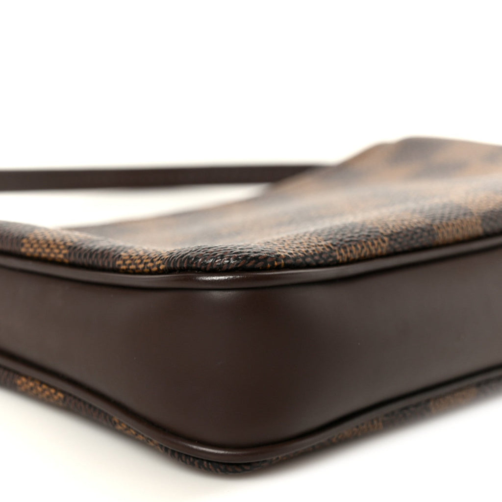 Damier Ebene Navona Pochette Accessories