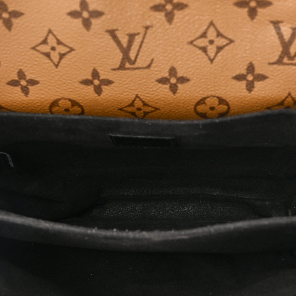 Reverse Monogram Pochette Metis