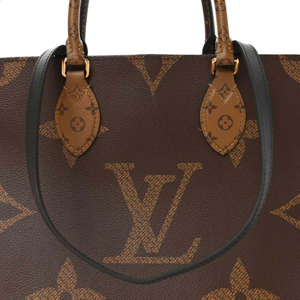 Reverse Monogram Giant Onthego MM