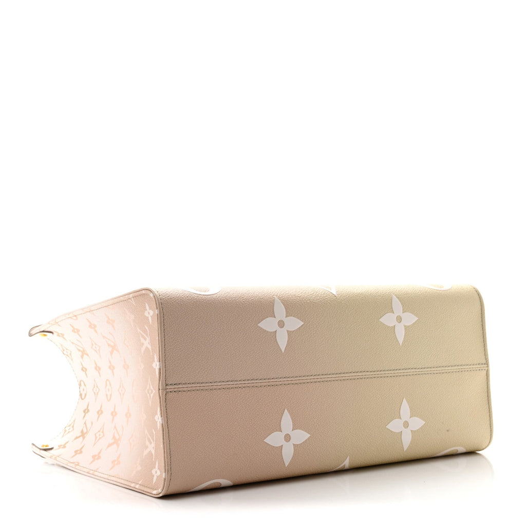 Monogram Giant Spring In The City OnTheGo MM Sunset Kaki