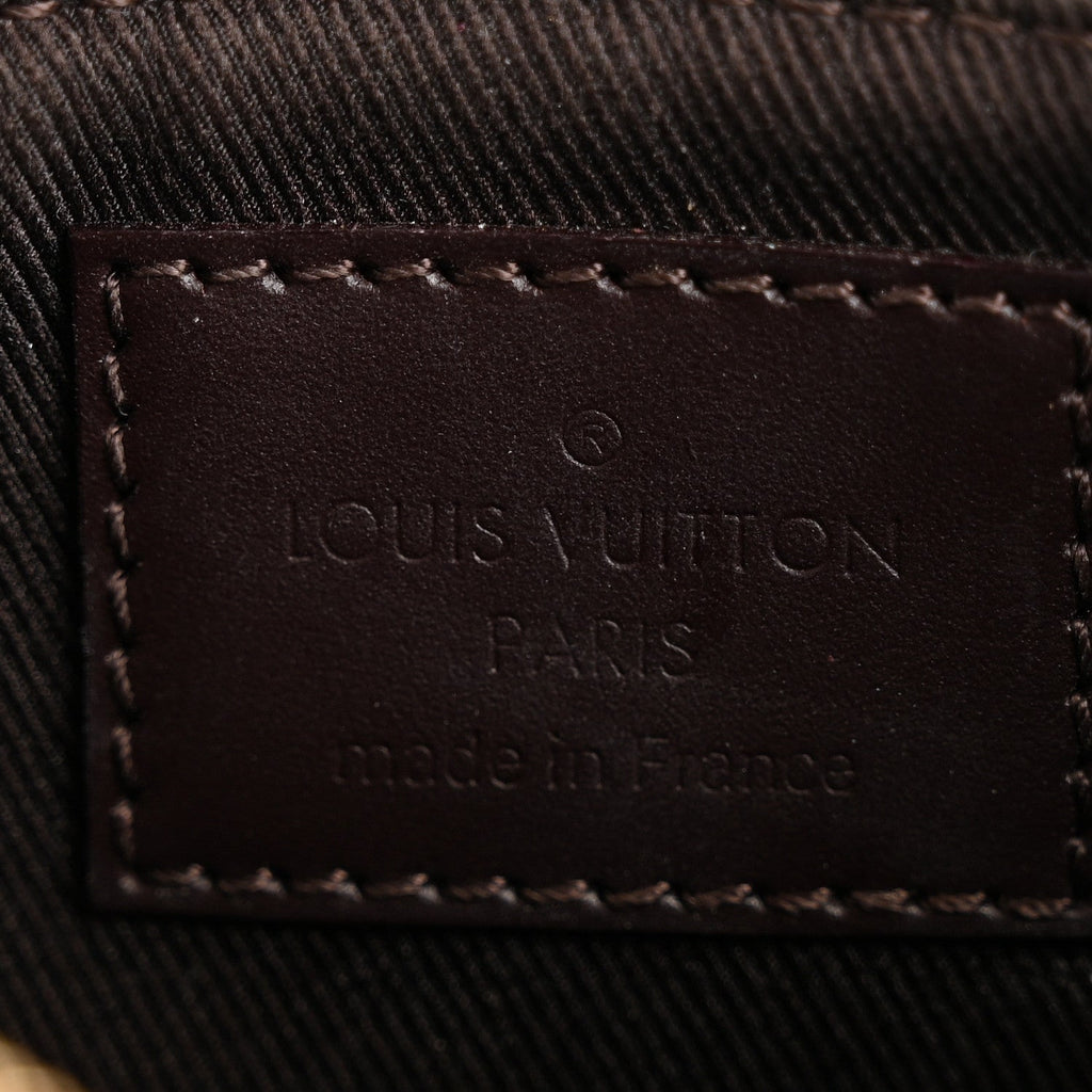 Vernis Monogram Mini Pochette Accessories Amarante
