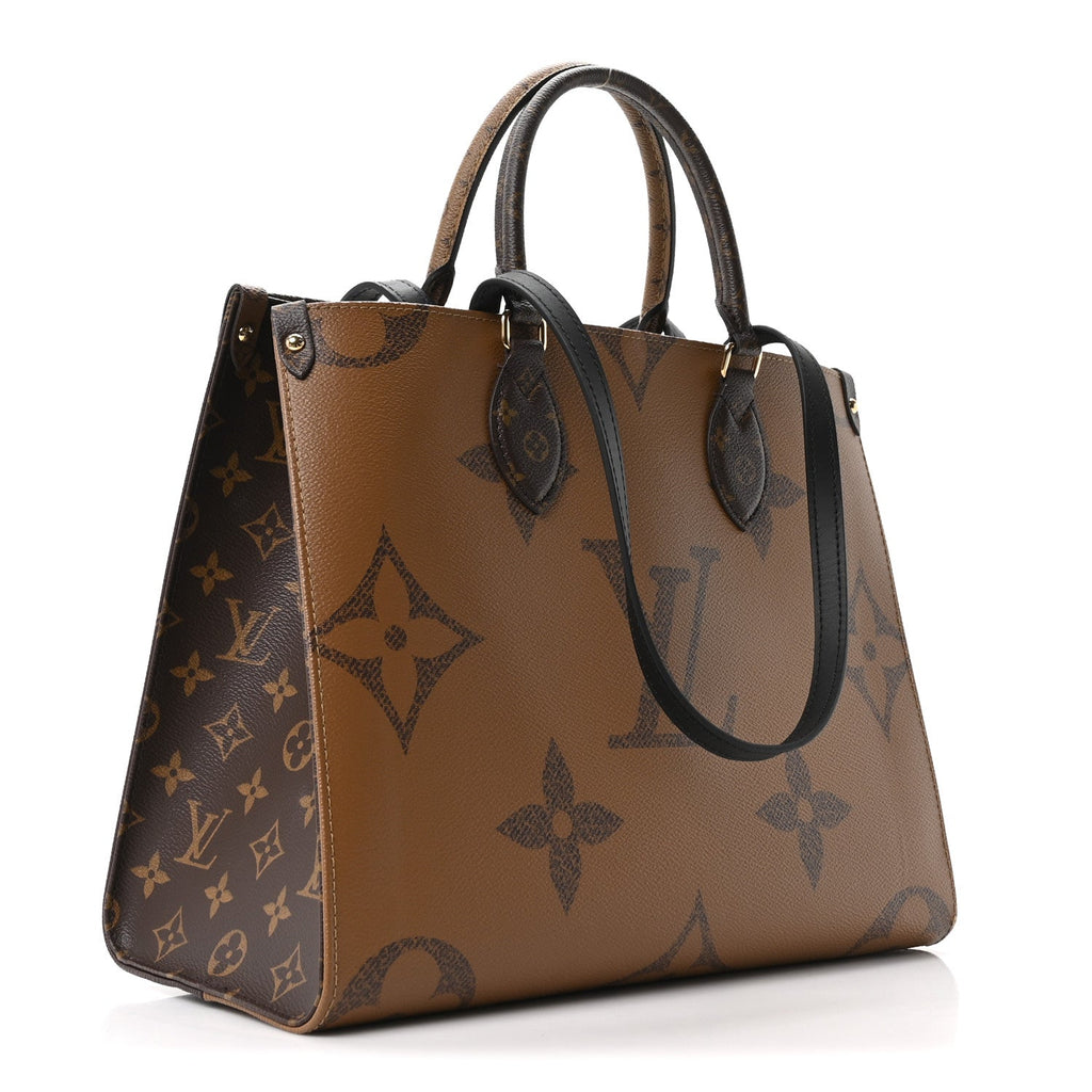 Reverse Monogram Giant Onthego MM