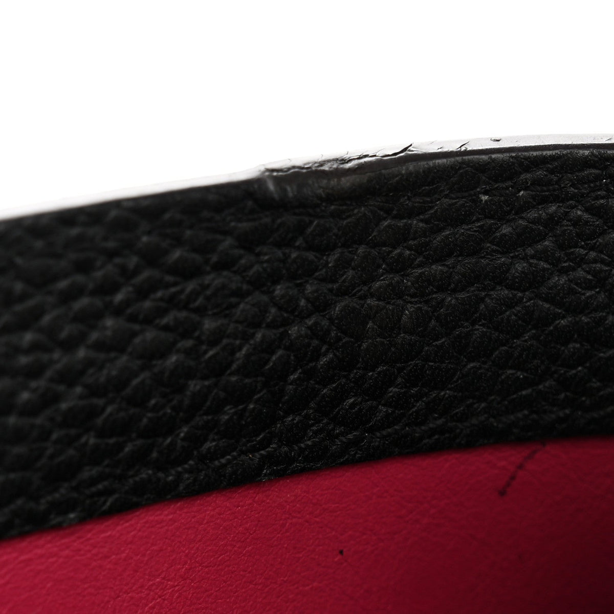 Taurillon Capucines MM Black Fuchsia