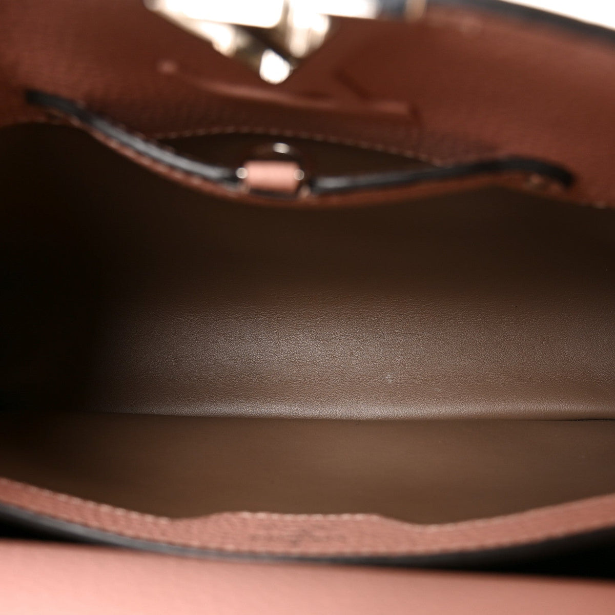 Taurillon Snakeskin Capucines PM Magnolia