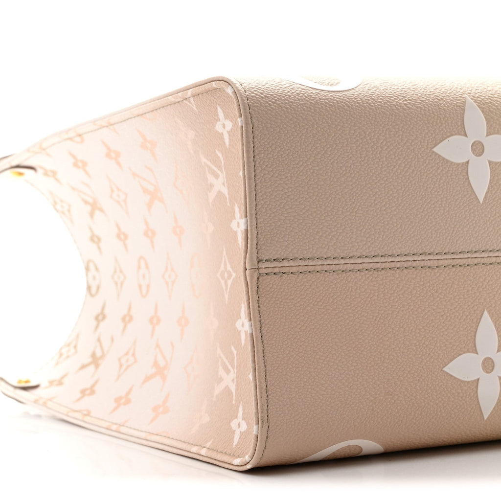 Monogram Giant Spring In The City OnTheGo MM Sunset Kaki