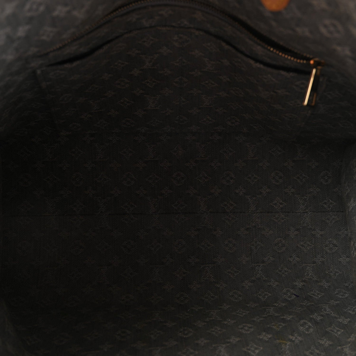 Monogram Denim Onthego MM Washed Grey