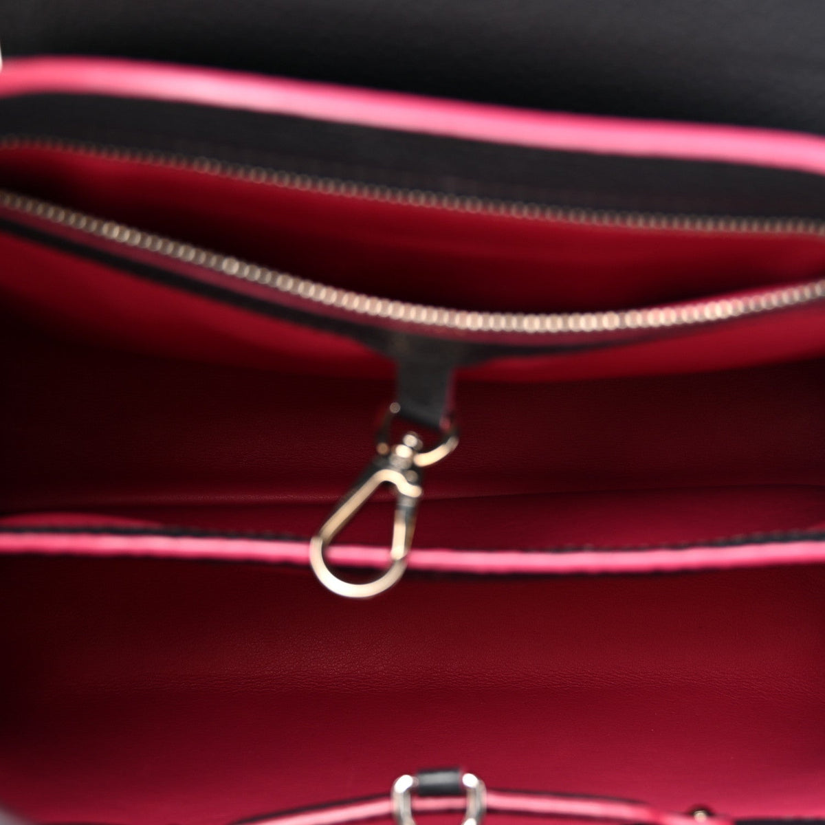 Taurillon Capucines PM Marine Rouge