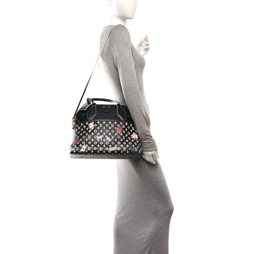 Calfskin Catogram Alma Souple MM Black